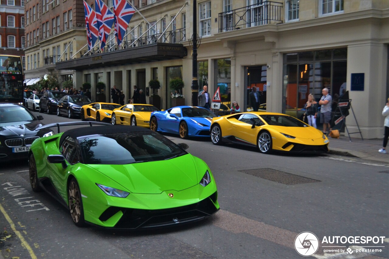 Lamborghini Huracán LP640-4 Performante Spyder