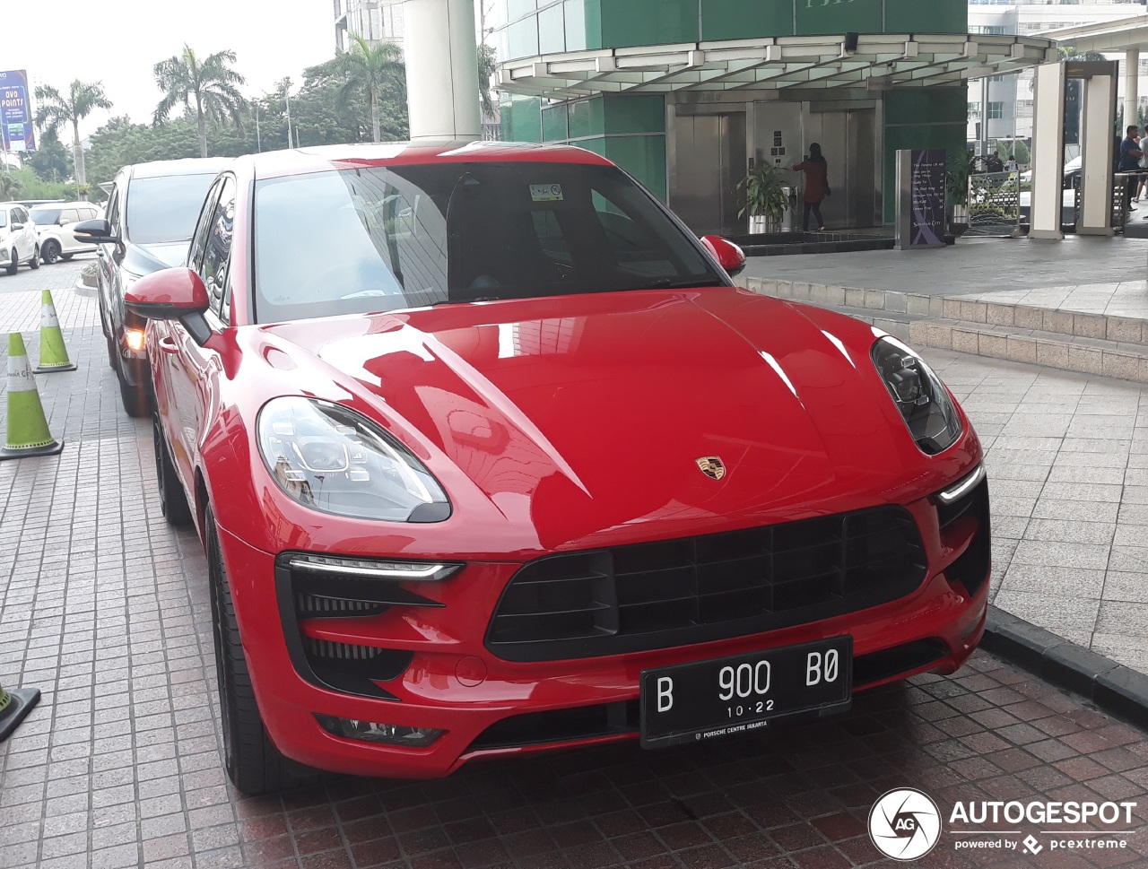 Porsche 95B Macan GTS