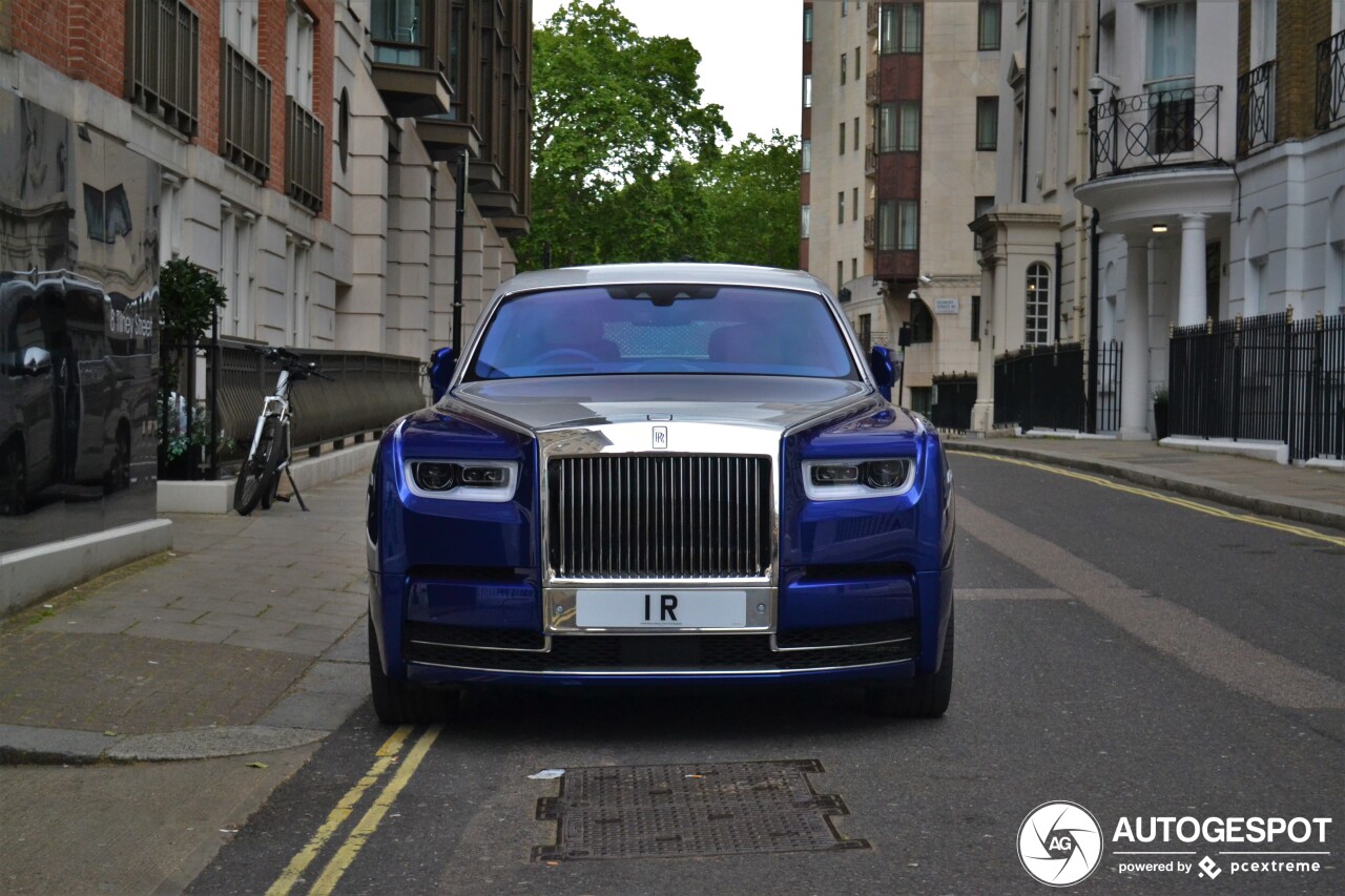 Rolls-Royce Phantom VIII EWB