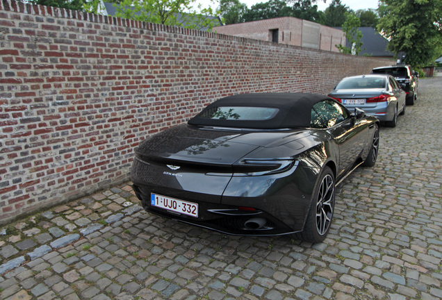 Aston Martin DB11 V8 Volante