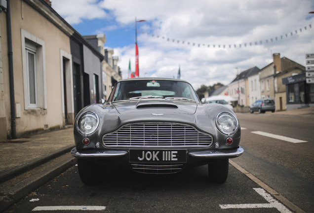 Aston Martin DB6 Superleggera