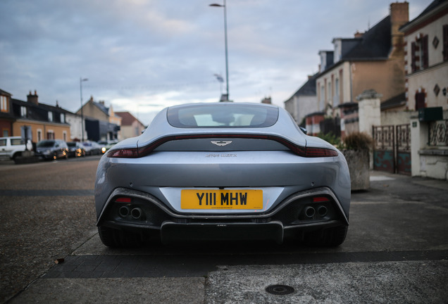 Aston Martin V8 Vantage 2018