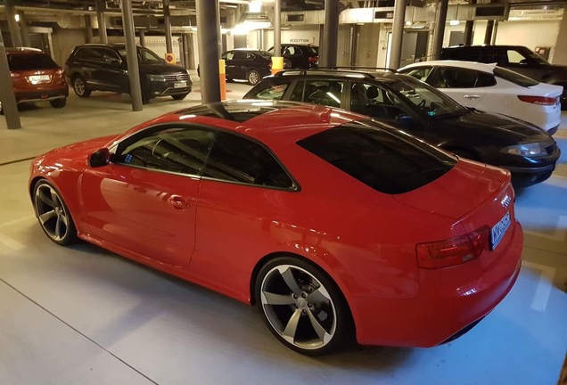 Audi RS5 B8 2012