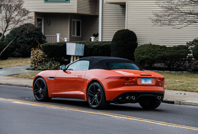 Jaguar F-TYPE S V8 Convertible