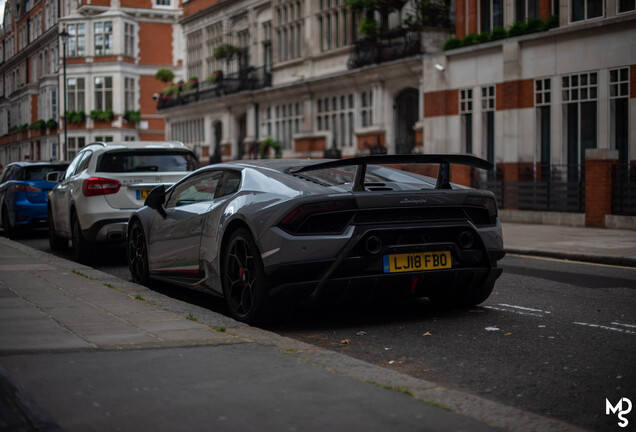 Lamborghini Huracán LP640-4 Performante