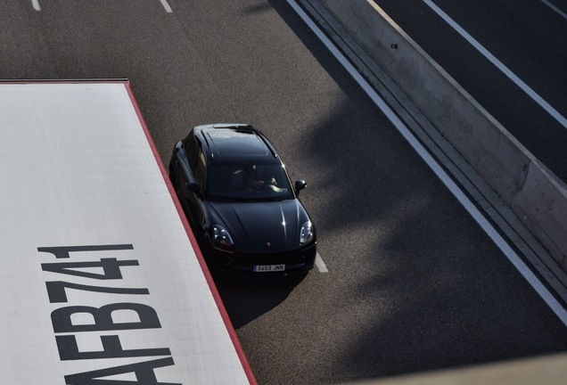 Porsche 95B Macan GTS