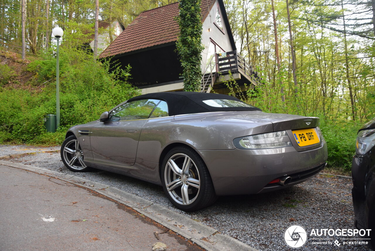 Aston Martin DB9 Volante