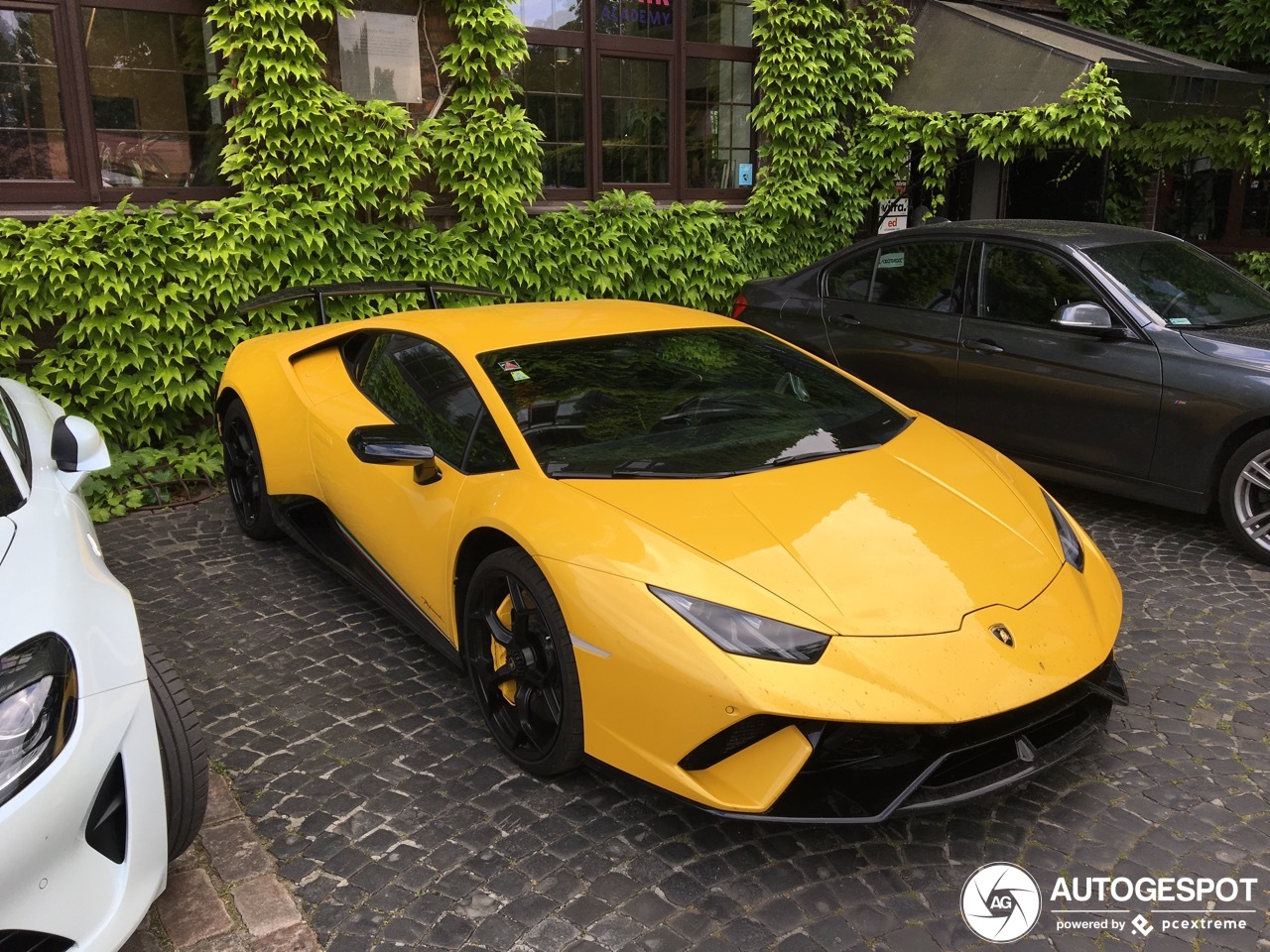 Lamborghini Huracán LP640-4 Performante