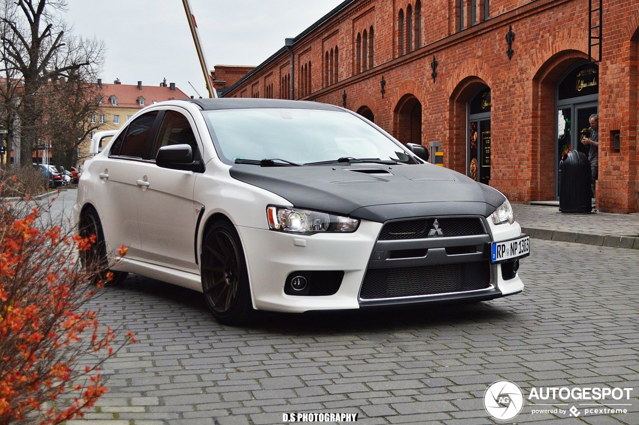 Mitsubishi Lancer Evolution X