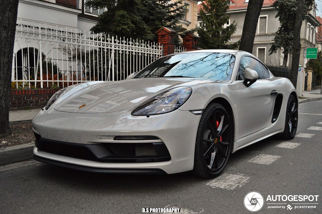 Porsche 718 Cayman GTS