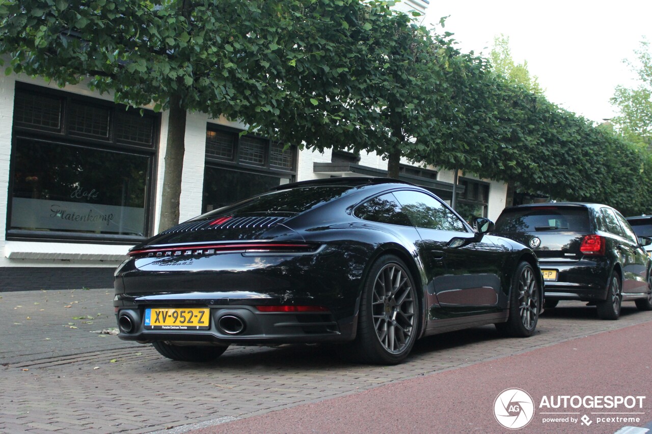 Porsche 992 Carrera 4S