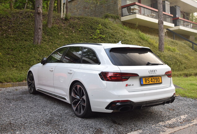 Audi RS4 Avant B9