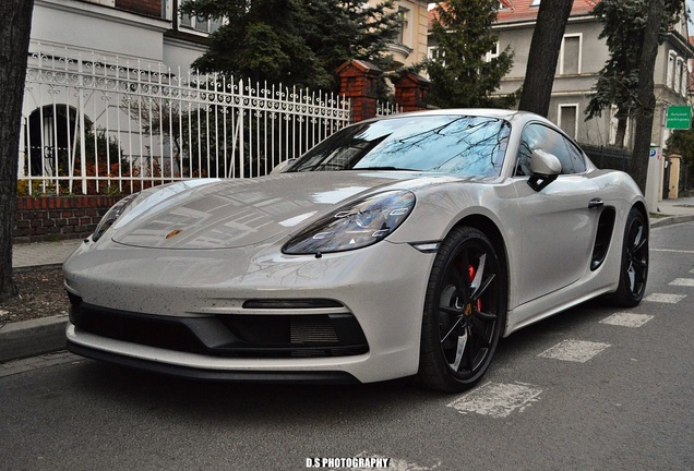 Porsche 718 Cayman GTS