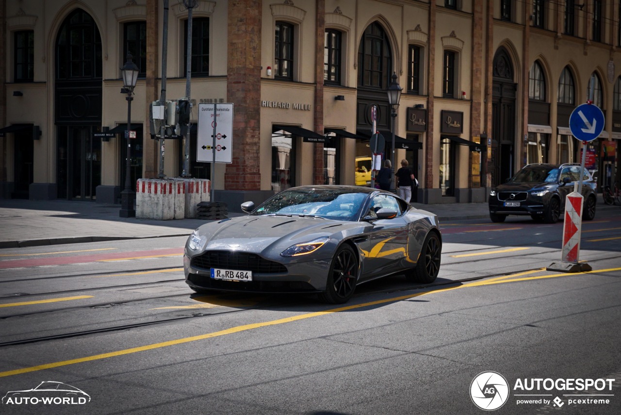 Aston Martin DB11