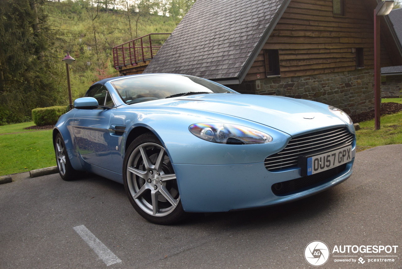 Aston Martin V8 Vantage Roadster