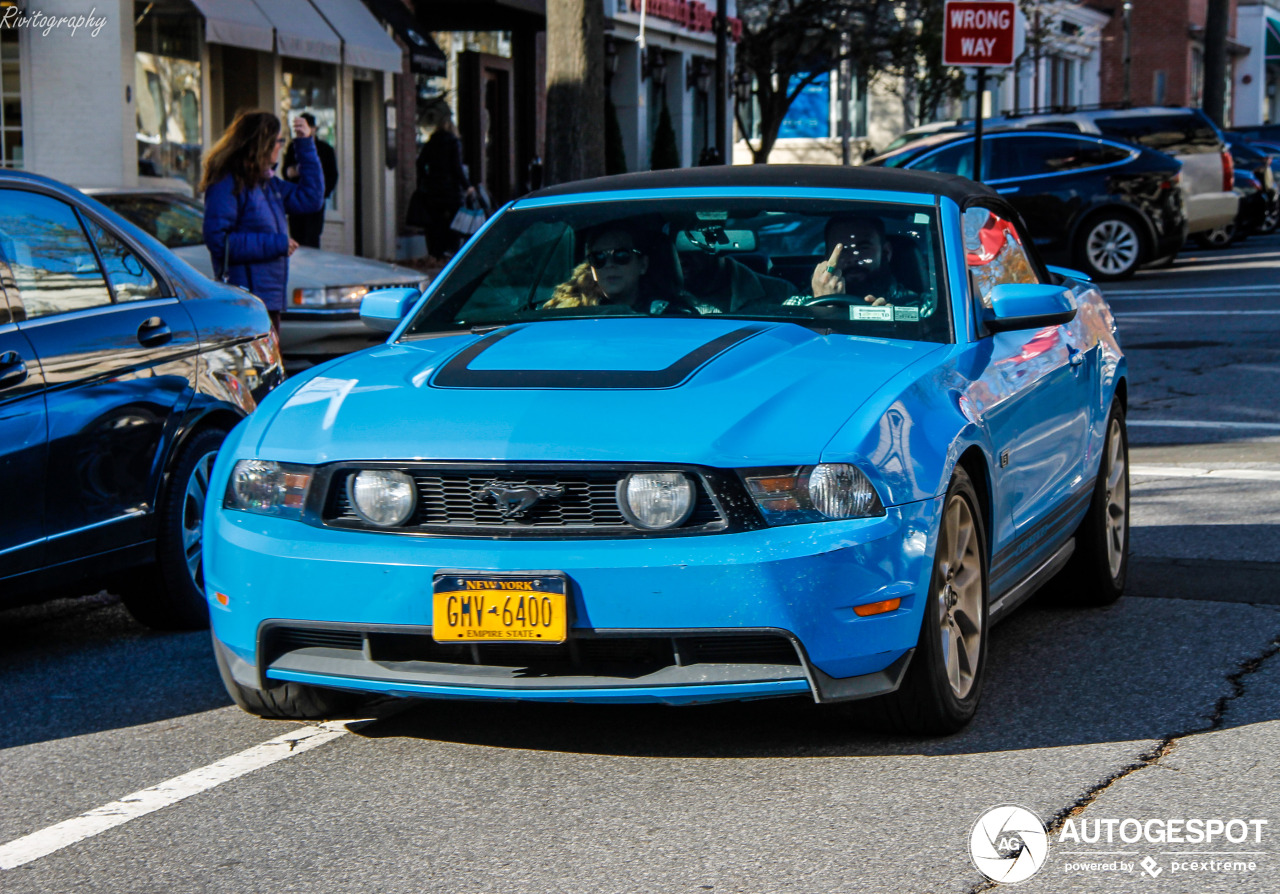 Ford Mustang GT Convertible 2010