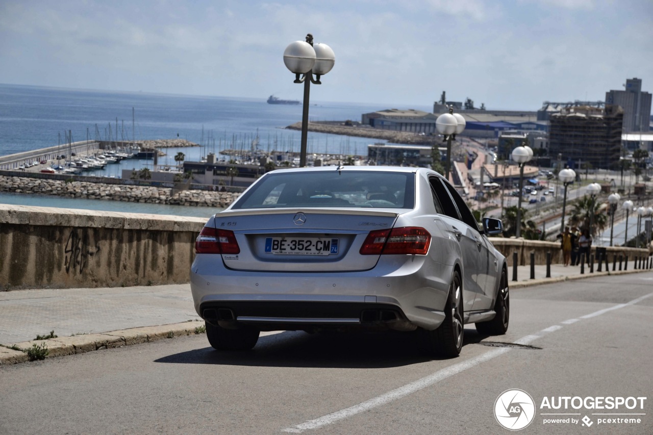 Mercedes-Benz E 63 AMG W212 V8 Biturbo