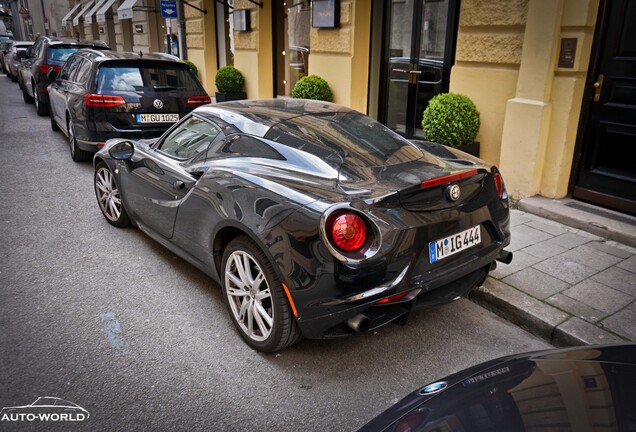 Alfa Romeo 4C Coupé