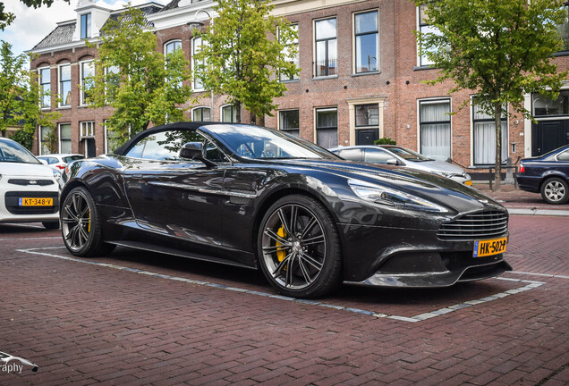 Aston Martin Vanquish Volante