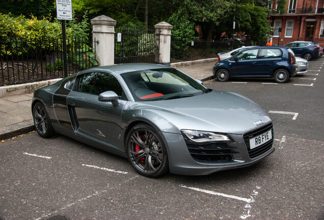 Audi R8