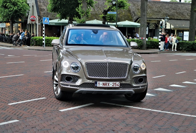 Bentley Bentayga V8