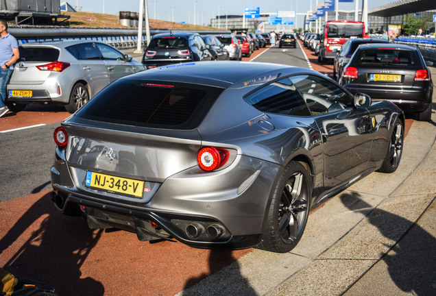 Ferrari FF