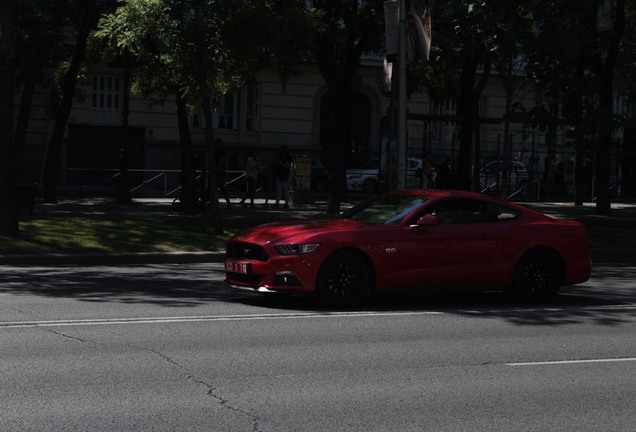 Ford Mustang GT 2015