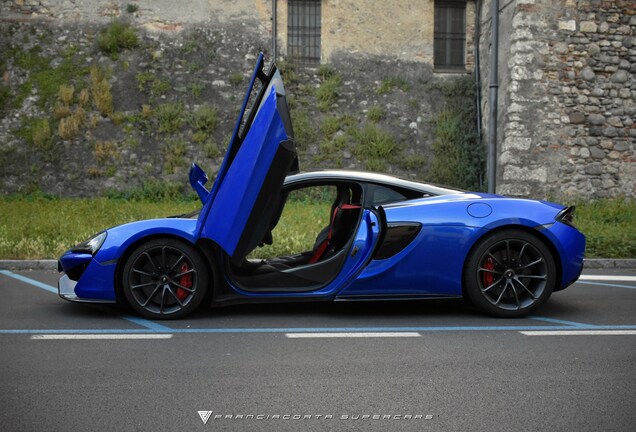 McLaren 570S