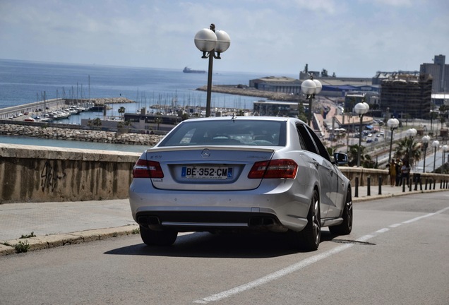 Mercedes-Benz E 63 AMG W212 V8 Biturbo