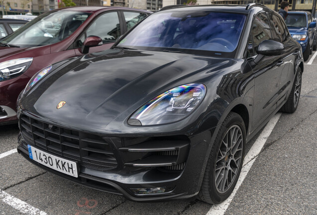 Porsche 95B Macan Turbo