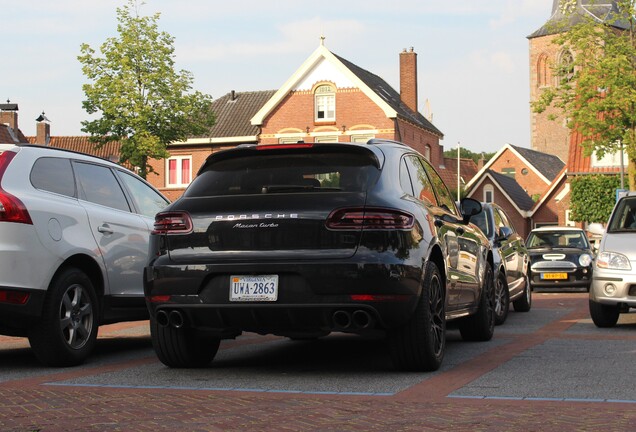 Porsche 95B Macan Turbo