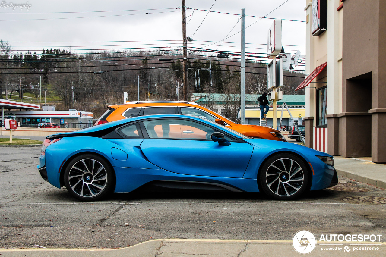 BMW i8