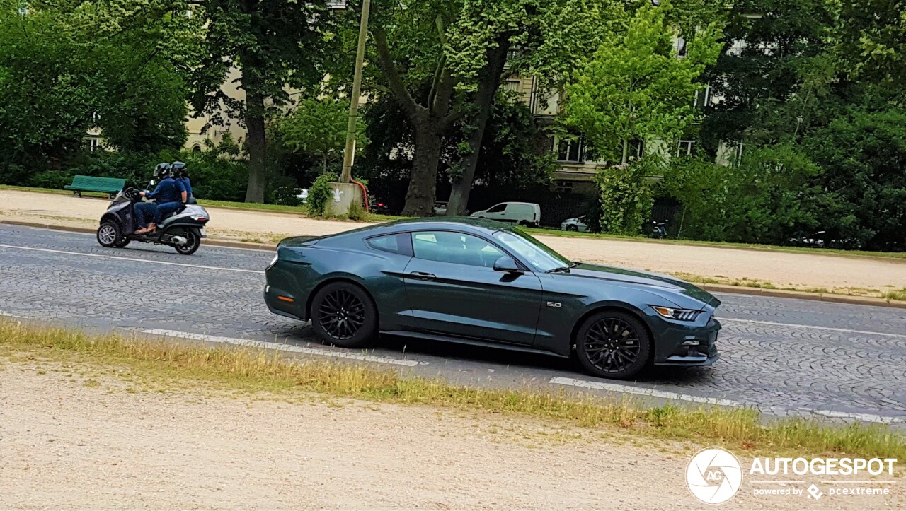 Ford Mustang GT 2015