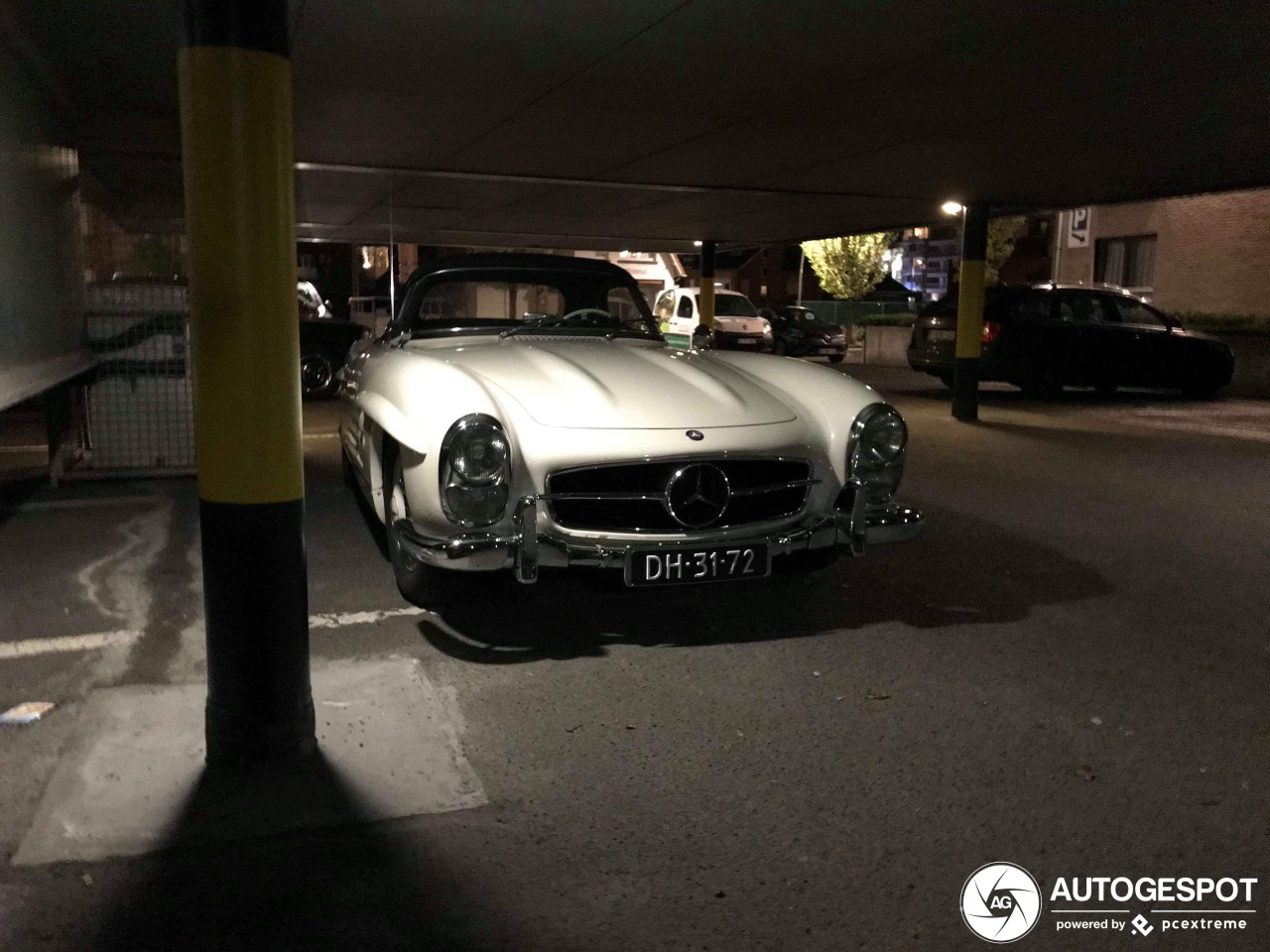 Mercedes-Benz 300SL Roadster