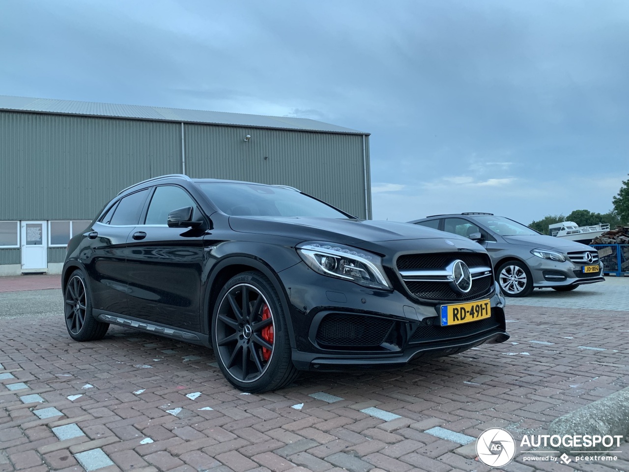 Mercedes-Benz GLA 45 AMG X156