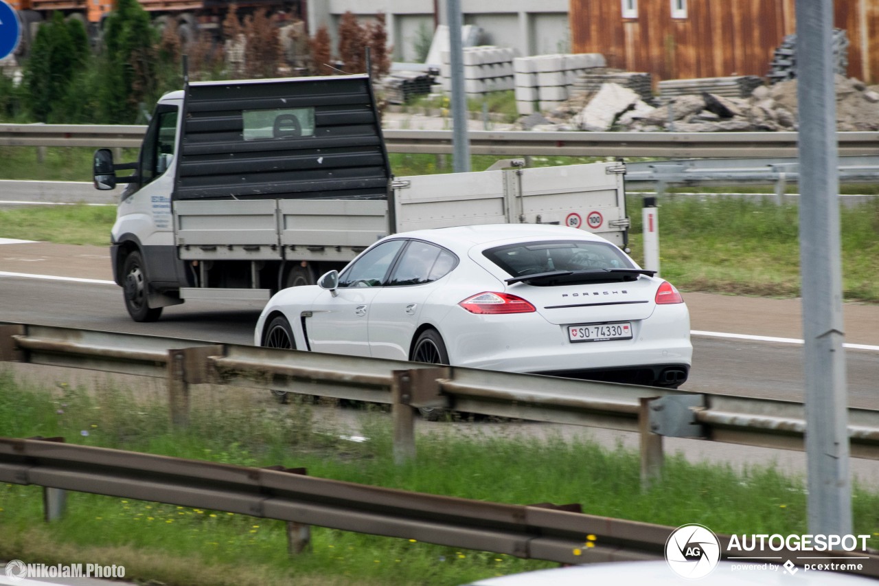 Porsche 970 Panamera GTS MkI