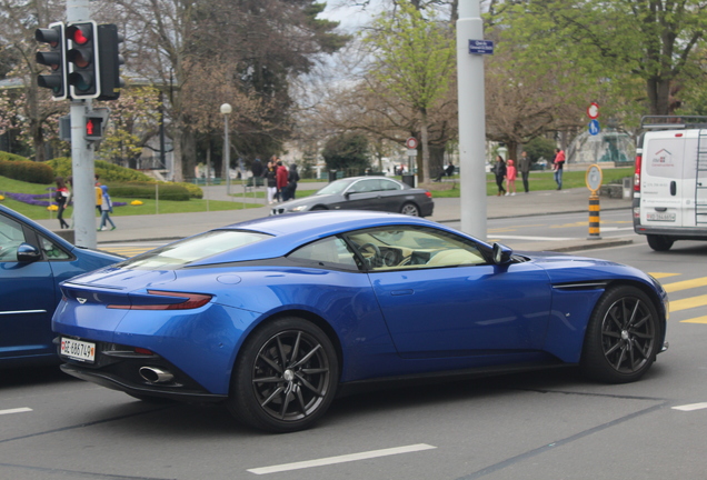 Aston Martin DB11