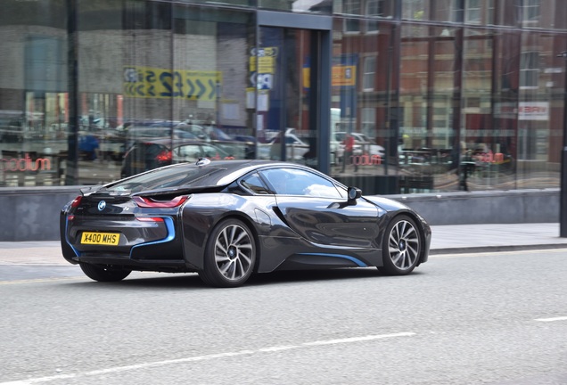 BMW i8