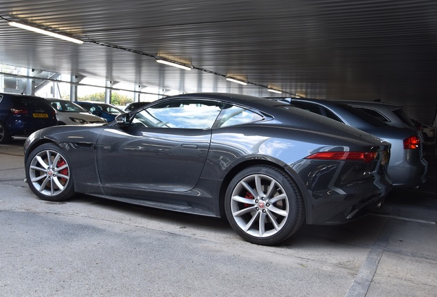 Jaguar F-TYPE S Coupé