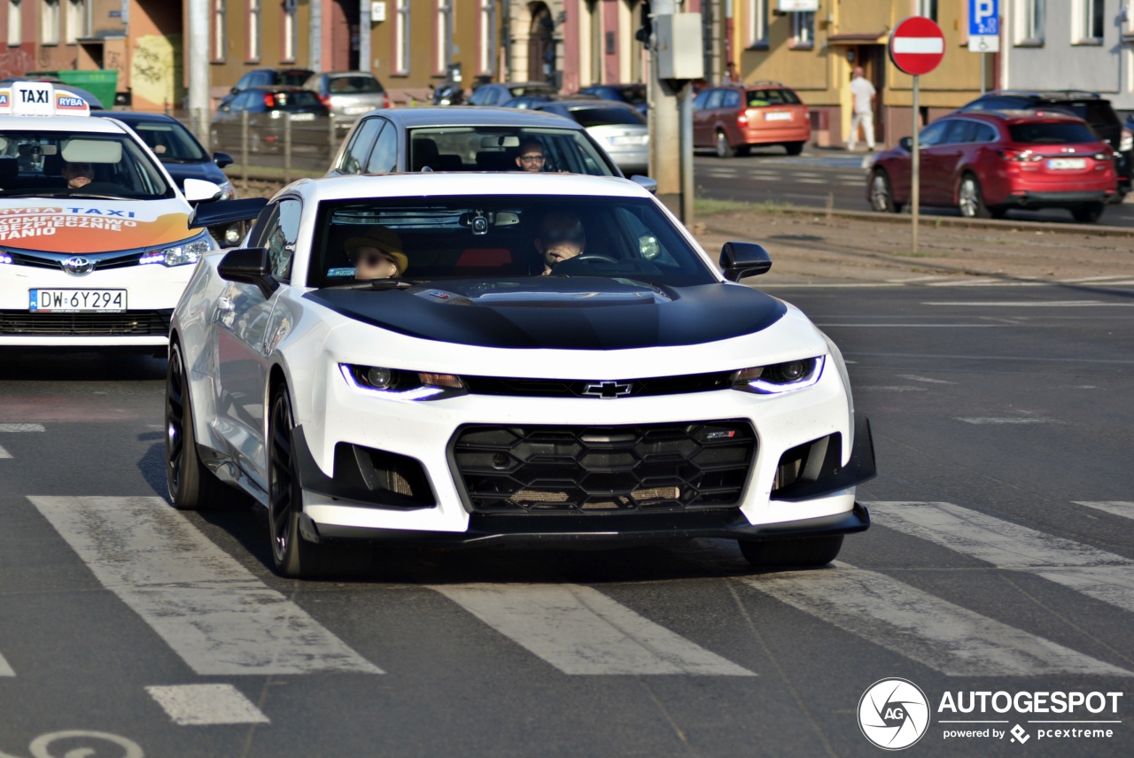 Chevrolet Camaro ZL1 1LE 2017