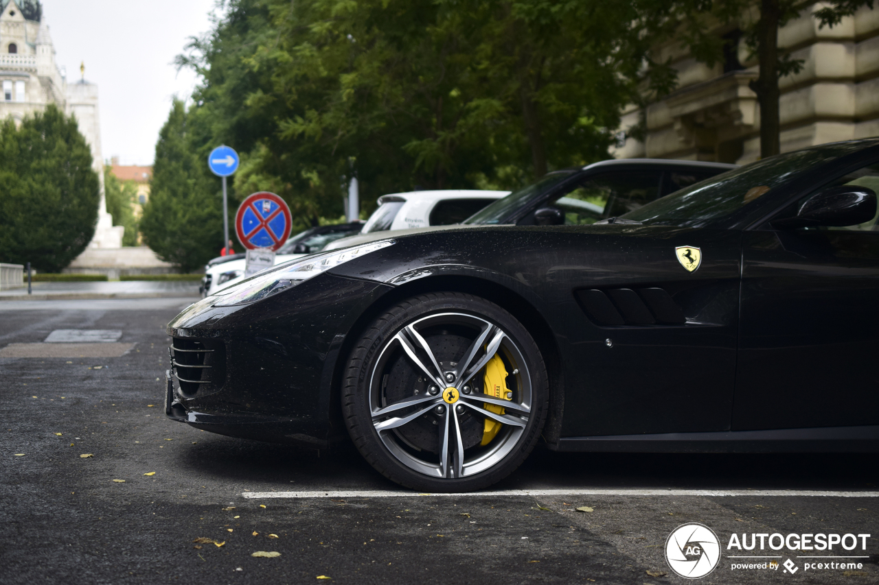 Ferrari GTC4Lusso