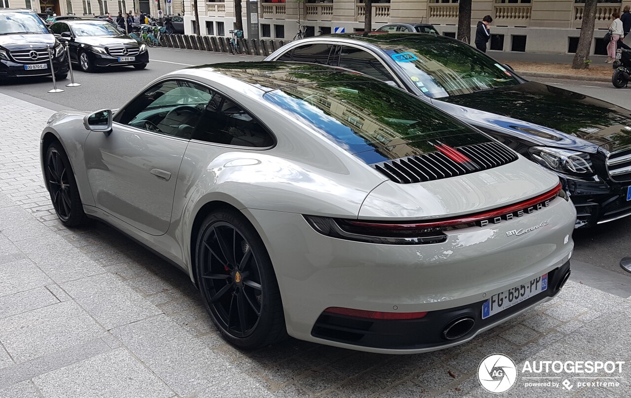 Porsche 992 Carrera 4S