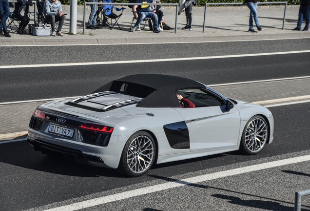 Audi R8 V10 Spyder 2016