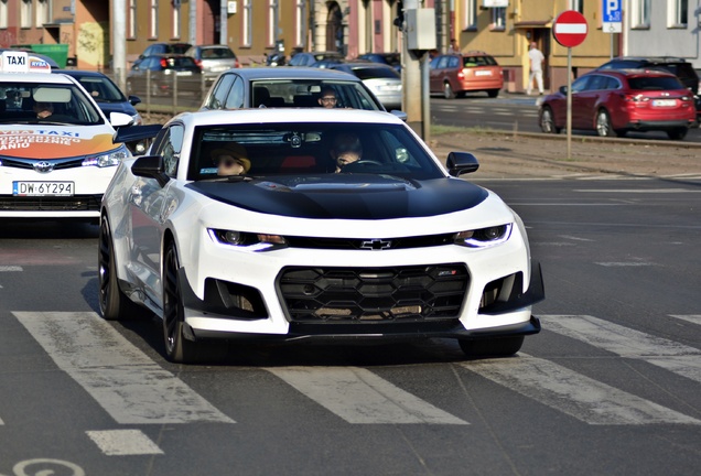 Chevrolet Camaro ZL1 1LE 2017