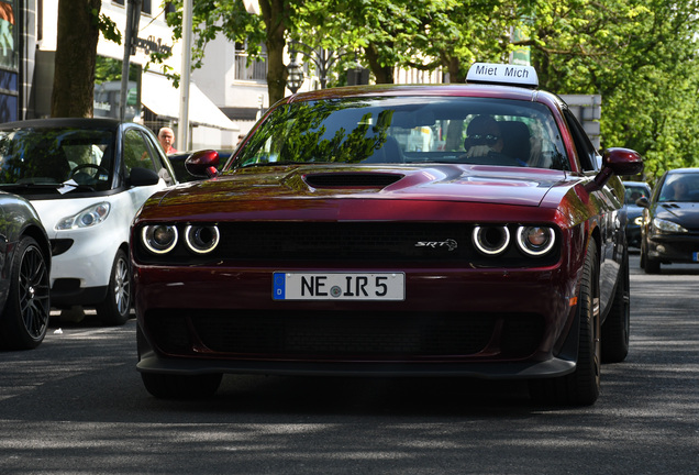 Dodge Challenger SRT Hellcat