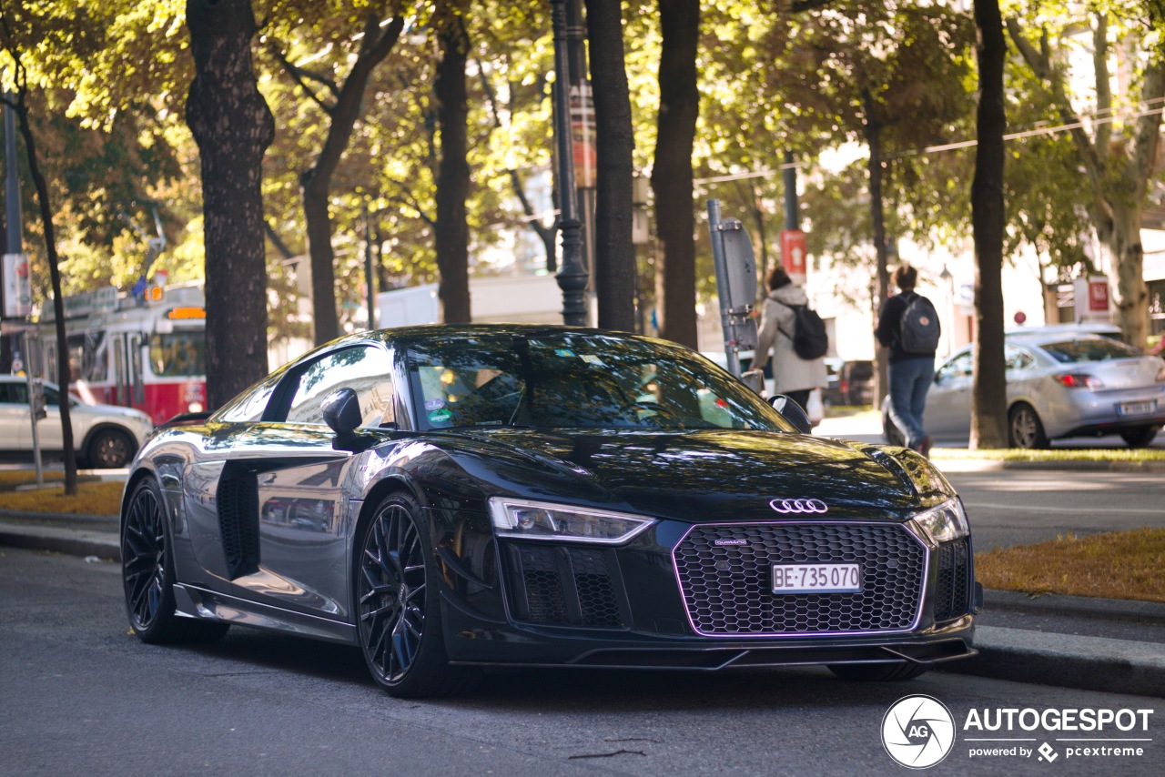 Audi R8 V10 Plus 2015