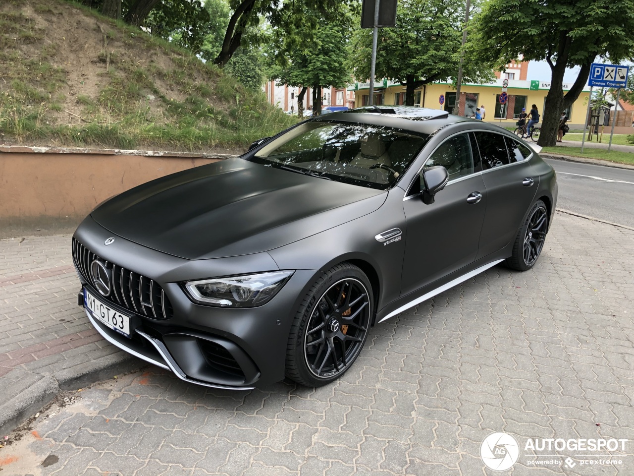 Mercedes-AMG GT 63 S X290