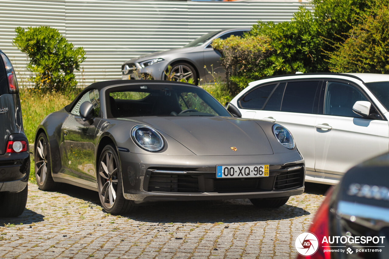 Porsche 992 Carrera 4S Cabriolet