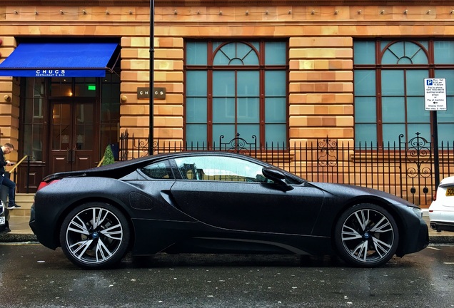 BMW i8