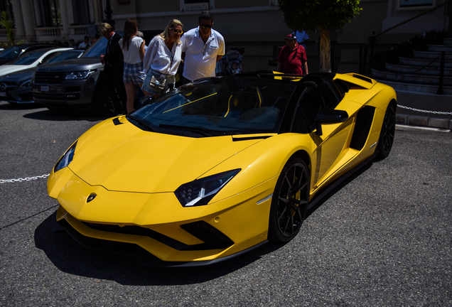 Lamborghini Aventador S LP740-4 Roadster